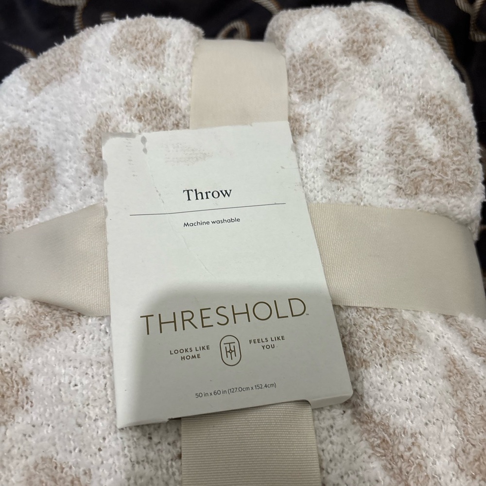 Threshold Plush Throw Blanket in Cream and Tan Dot Pattern